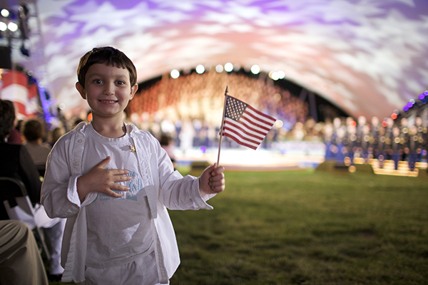 4th of july waving a flag